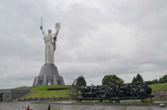 С "Родины-матери" сняли советский герб / Фото: Pixabay Историческое событие: с Родины-матери демонтировали герб СССР. Видео