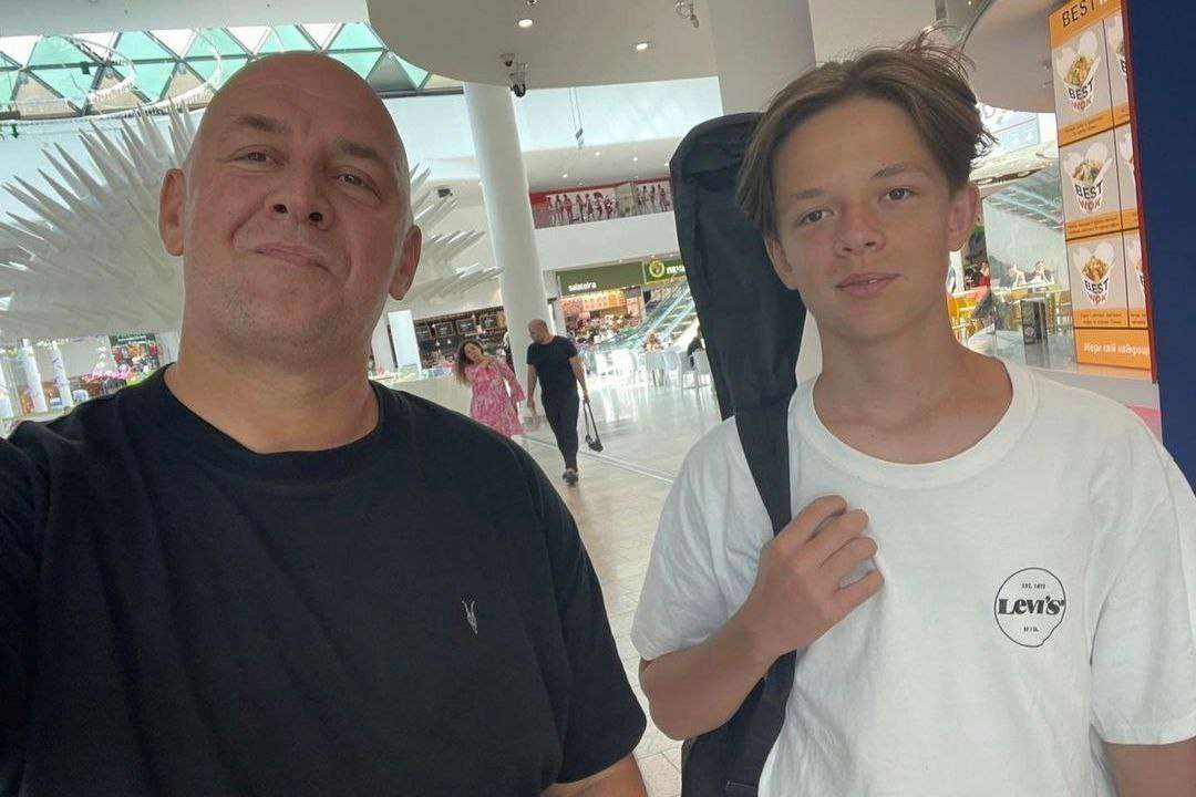 Син Потапа розповів скільки витрачає грошей в місяць / Фото: Instagram/realpotap "Не витрачаю багато": скільки грошей потрібно для комфортного життя 15-річному синові Потапа