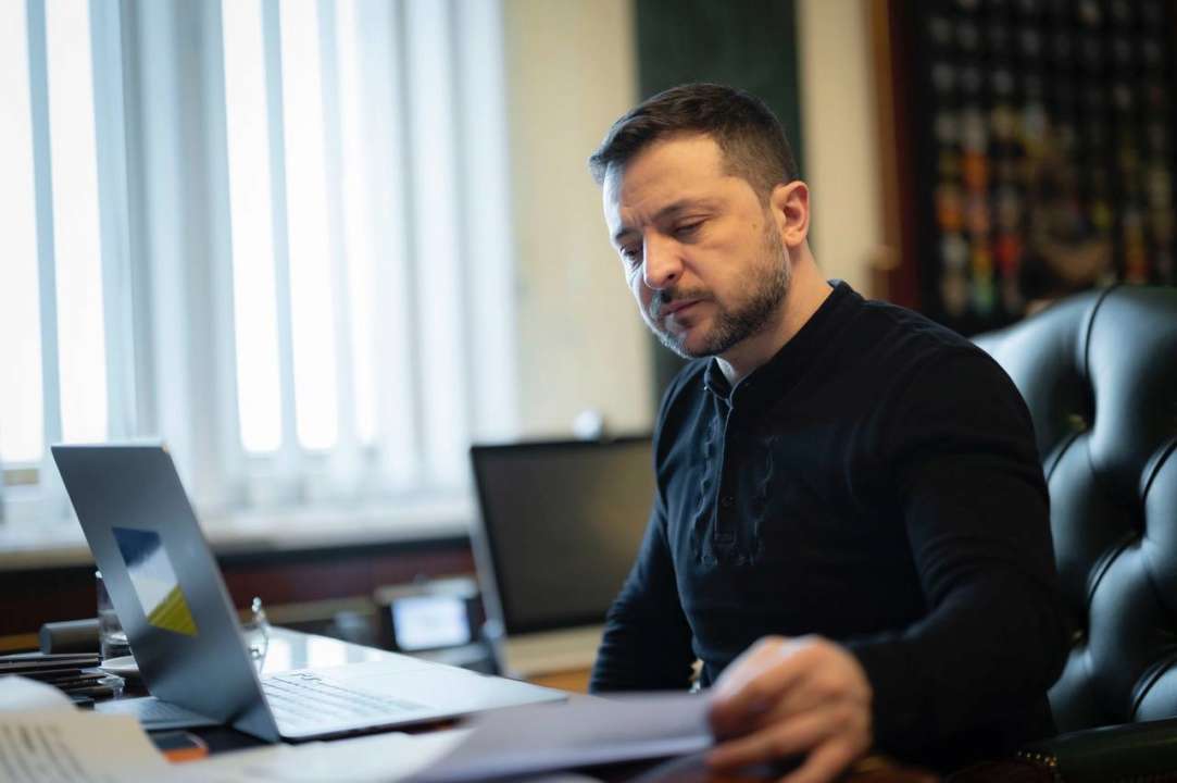 Зеленський: На кожні $2 в далекобійність України – отримуємо майже $10 збитків рф/Фото: Володимир Зеленський Зеленський: На кожні $2 в далекобійність України – отримуємо майже $10 збитків рф/Фото: Володимир Зеленський