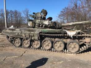 Рашисты расстреляли автомобиль с детьми/Фото: GeneralStaff.ua/Facebook В Харьковской области российский танк расстрелял автомобиль с детьми: 9-летняя девочка погибла