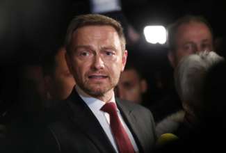 Міністр фінансів Німеччини не вірив в опір України/Фото: Sean Gallup/Getty Images Міністр фінансів Німеччини Крістіан Лінднер