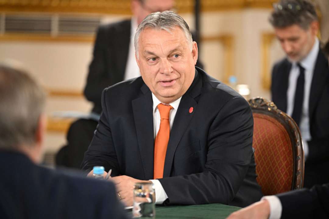 Орбан заявив, що вступ України до ЄС під час війни є "нереалістичним"/Фото: Leon Neal/Getty Images Орбан вважає вступ України до ЄС під час війни "нереалістичним": реакція МЗС