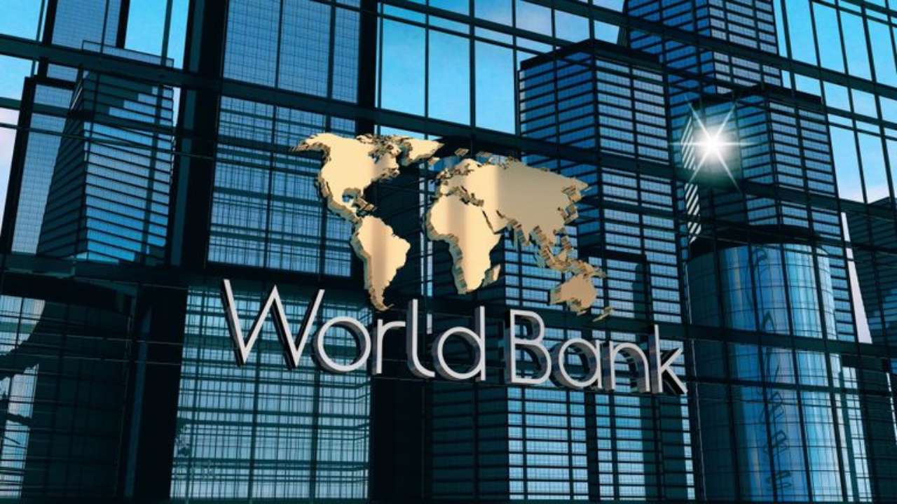Україна отримає 4,8 млрд дол. у межах проєкту PEACE від Світового банку — Шмигаль