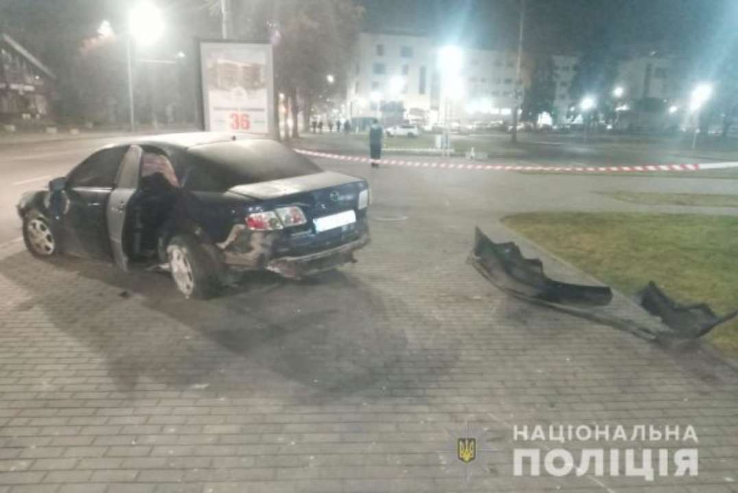 ДТП с епископом в Луцке: священослужитель умер / Фото: ГУНП ДТП с епископом в Луцке: священослужитель умер / Фото: ГУНП
