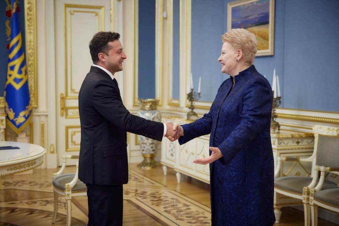 Фото: Офіс президента Зеленський обговорив з експрезидентом Литви вступ України в ЄС та НАТО