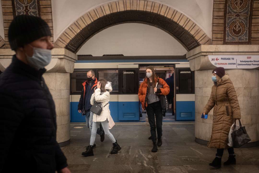 В Киеве начался второй этап голосований по выбору новых названий станций метро/Фото:Getty Images Метро