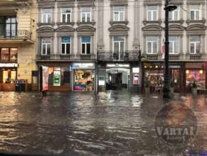 Фото: Varta1 На Львів обрушилася буря