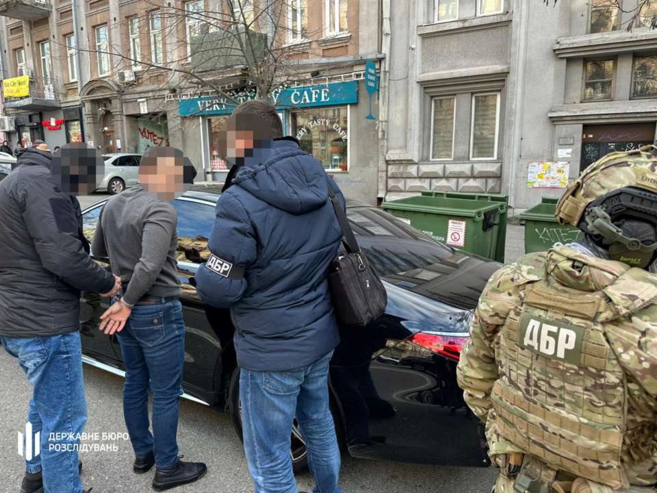 Львівський бізнесмен намагався підкупити керівника ДБР за $500 тис