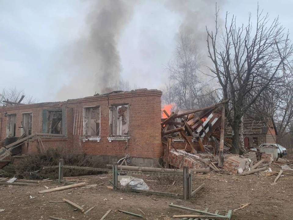 Росіяни обстріляли у селі Бугаївка тимчасовий медпункт. Фото: Олег Синєгубов окупанти вдарили по харківщині 17 березня