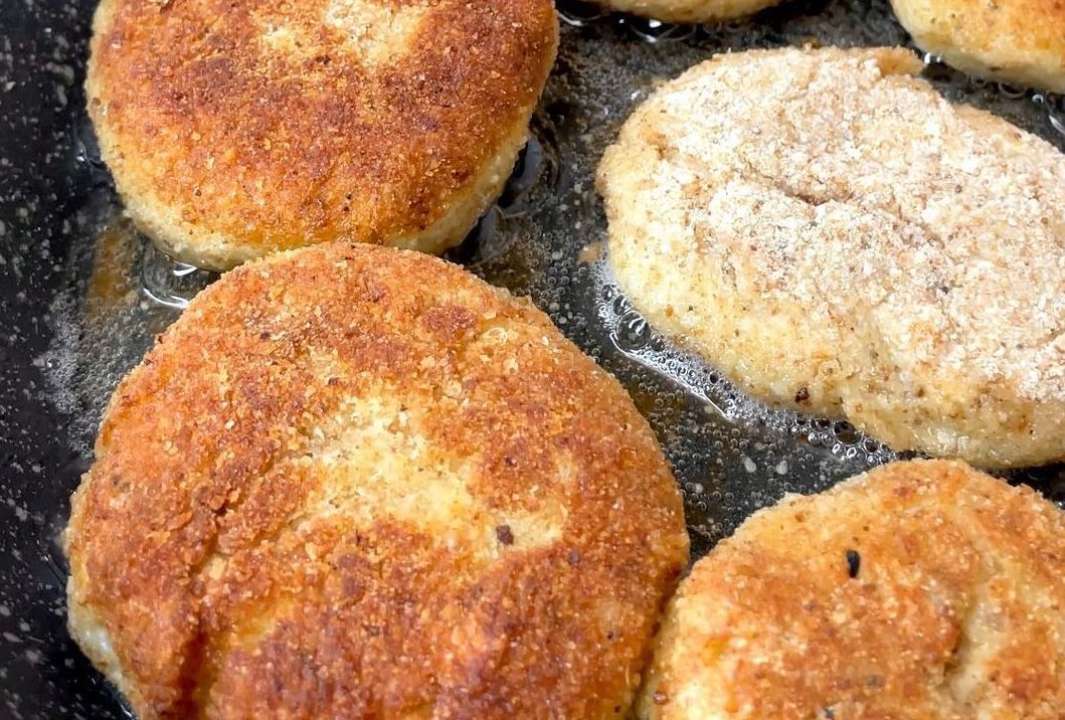 Покроковий рецепт рибних котлет / Фото: instagram.com/vistovska_cooking