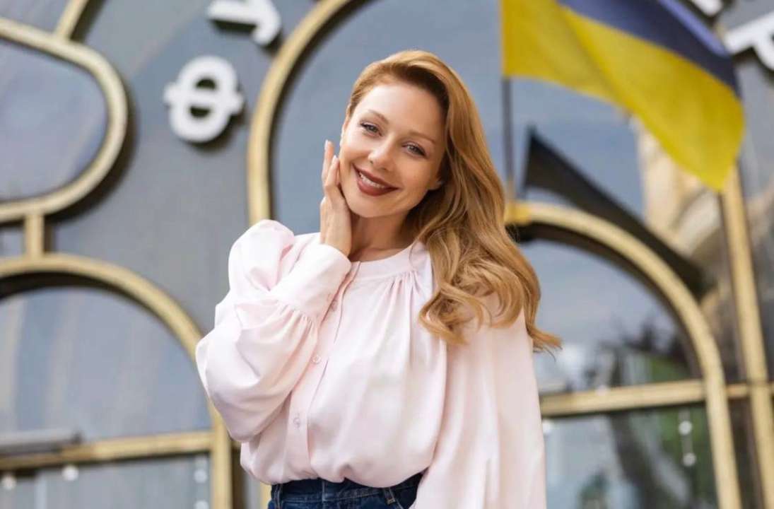 Чуттєве виконання: Тіна Кароль заспівала відому українську пісню на благодійному концерті