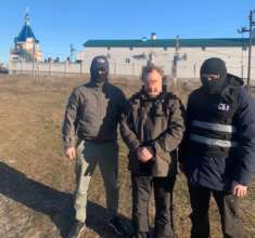 Він негативно і упереджено висловлювався про українську мову та культуру Він негативно і упереджено висловлювався про українську мову та культуру