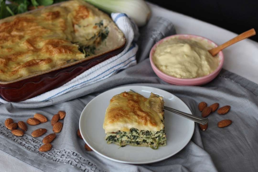 Быстро, но очень вкусно: рецепт курицы под соусом бешамель