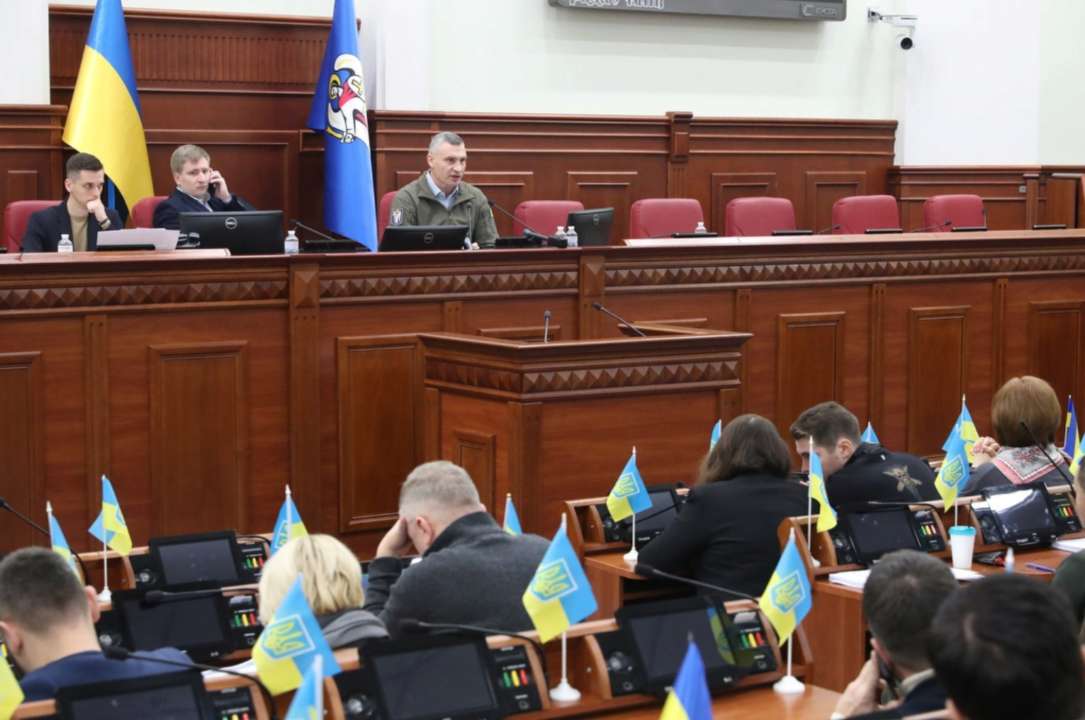 Кличко призвал правительство начать содержательный диалог с волонтерами и прислушаться к их аргументам Кличко призвал правительство начать содержательный диалог с волонтерами и прислушаться к их аргументам
