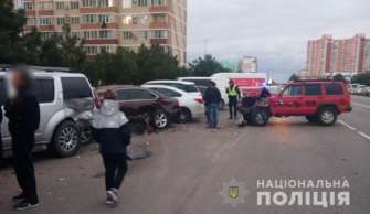 Фото: Одеське районне управління поліції підліток викрав у матері автомобіль і протаранив 6 машин