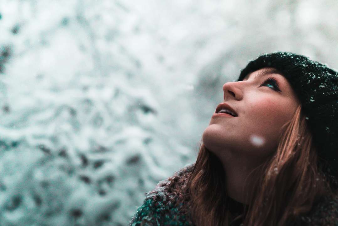 Ключевые ингредиенты для борьбы с сухой кожей зимой/Фото: Unsplash