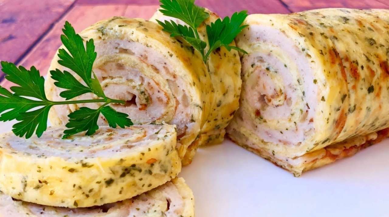 Рецепт яичного рулета с курицей/Фото: скриншот