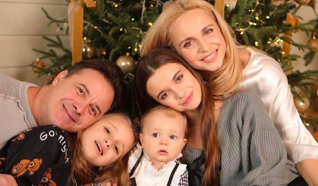 Лилия Ребрик с семьей/Фото: Instagram liliia.rebrik Лилия Ребрик растрогала до слез: первое слово дочери Аделины