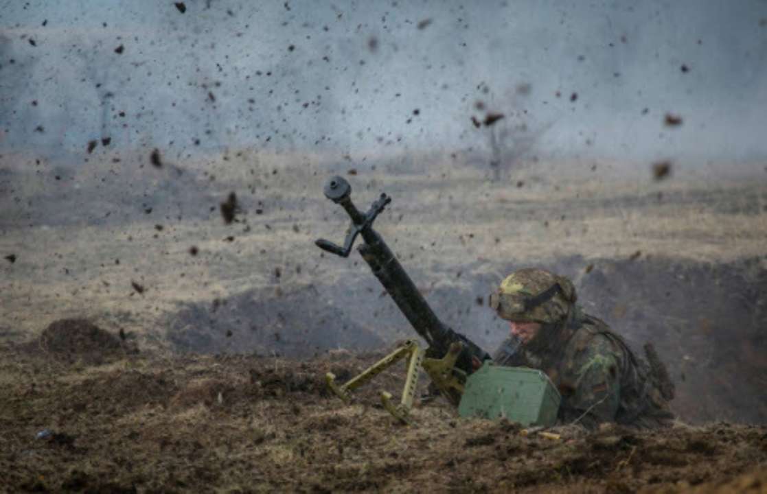 В результате обстрела на Донбассе ранен военный