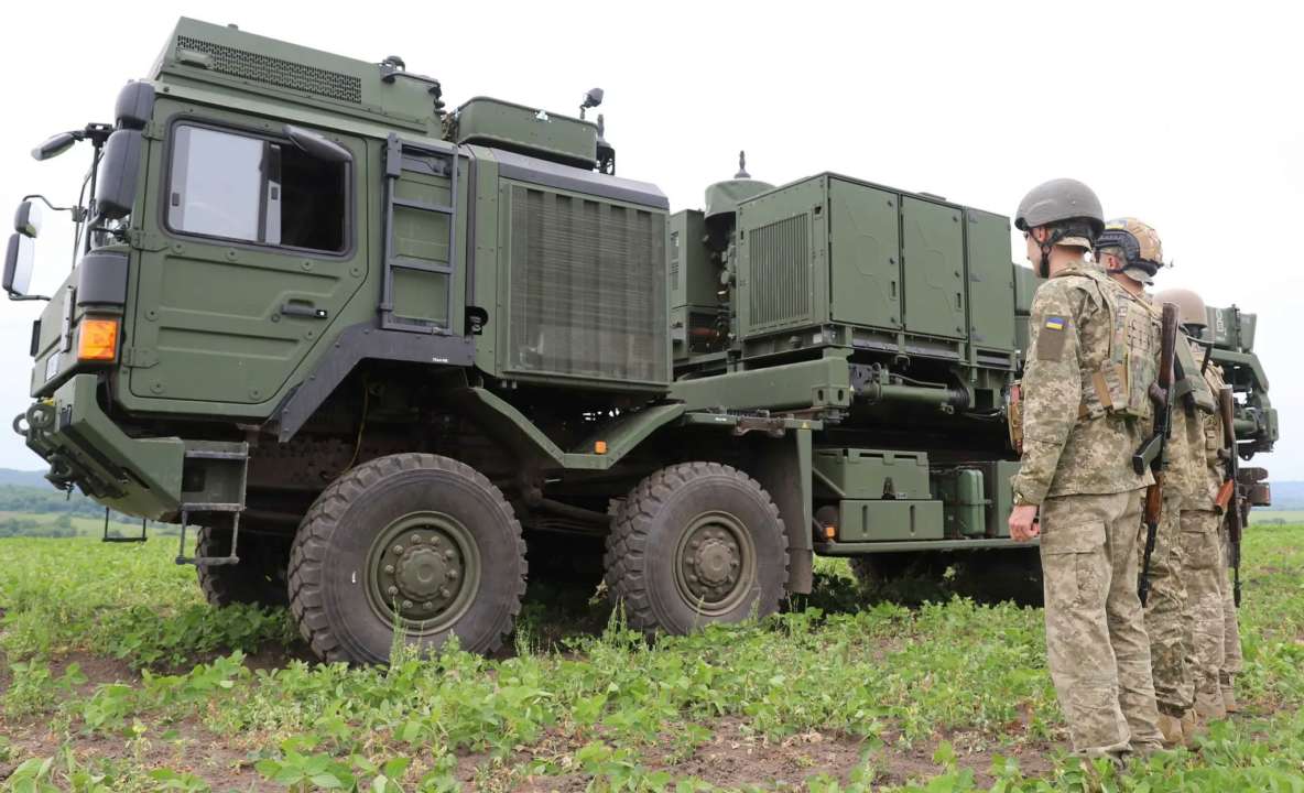Німеччина оприлюднила список з військовою допомогою для України, яку планують передати до грудня цього року Німеччина оприлюднила список зброї, яку передасть Україні: Leopard 1A5, IRIS-T і Gepard