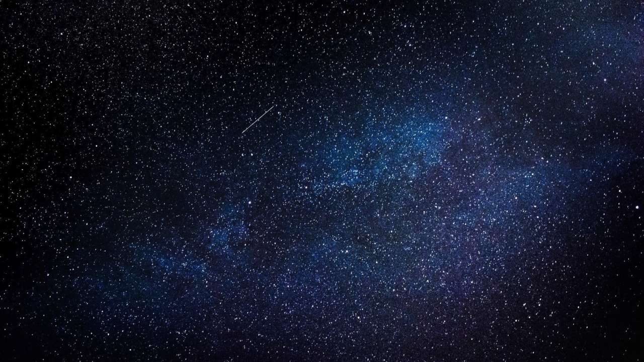 Ученые NASA сделали фото галактики, которая напоминает слоновий хобот