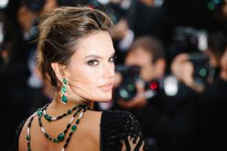 Спортсмен отдал все свои деньги фейку модели Victoria’s Secret/Фото: Getty Images Спортсмен отдал все свои деньги фейку модели Victoria’s Secret