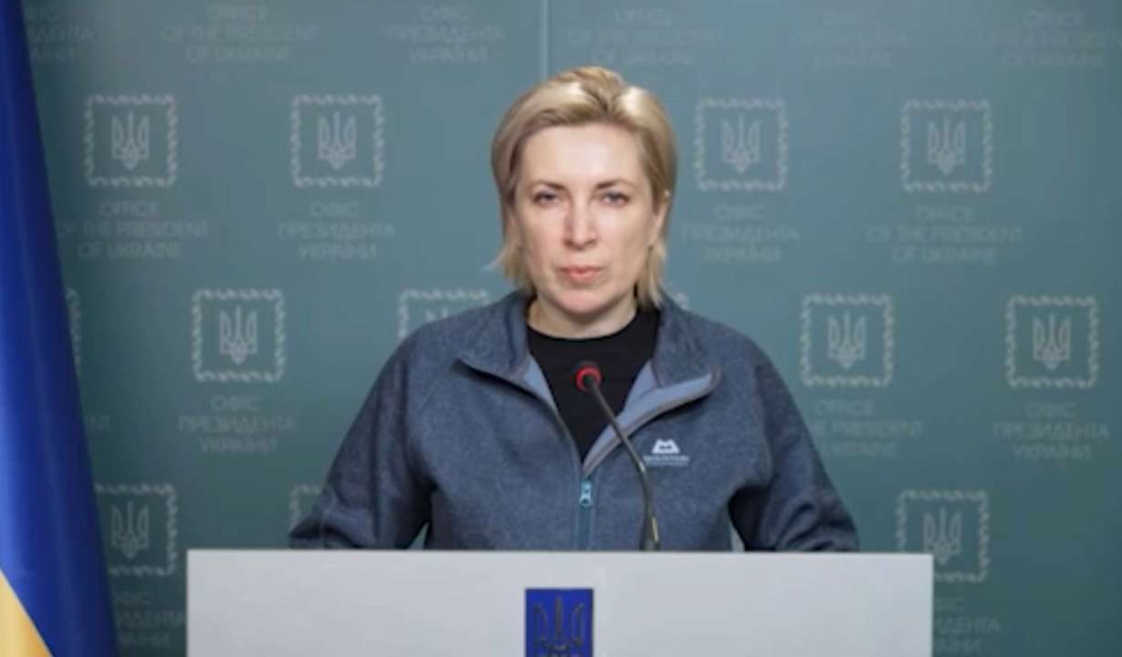 Оккупанты взяли в плен сотрудника ГСЧС - Верещук/Фото: скрин Оккупанты взяли в плен сотрудника ГСЧС - Верещук