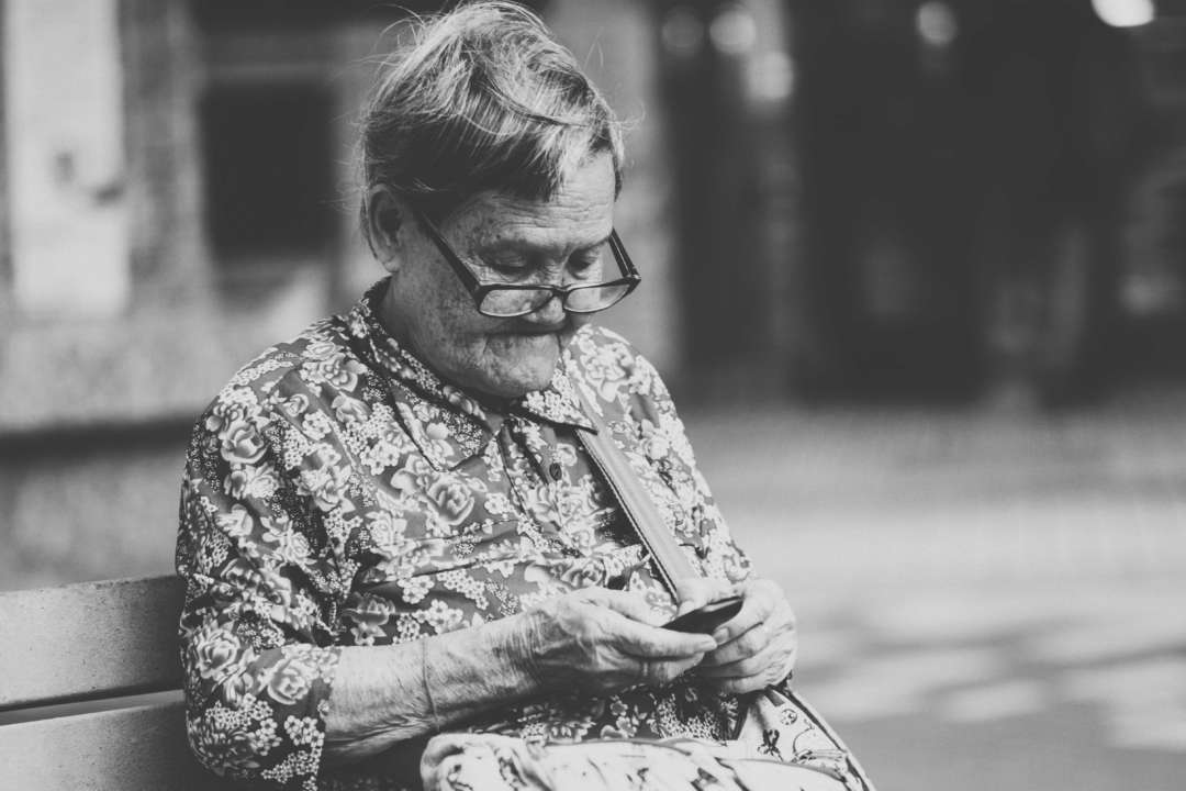 96-летняя бывшая секретарь концлагеря сбежала перед началом суда
