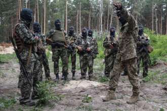 В Британии будут обучать украинских военных/Фото: Alexey Furman/Getty Images В Британию на обучение прибыла первая группа украинских военных: что известно