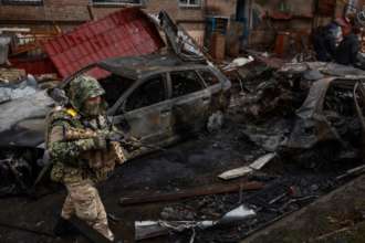 Українців попередили про новий удар по об'єктах енергетики/Фото: Getty Images У Зеленського попередили про нові теракти в Україні