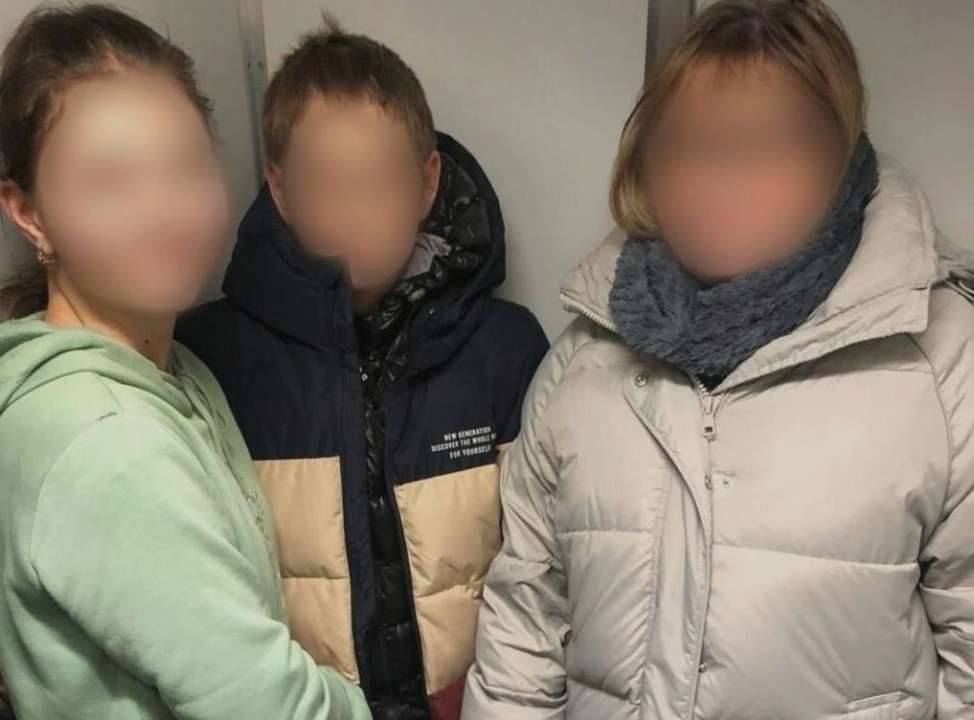 В Україну повернули брата і сестру з окупованого регіону / Фото: Єрмак