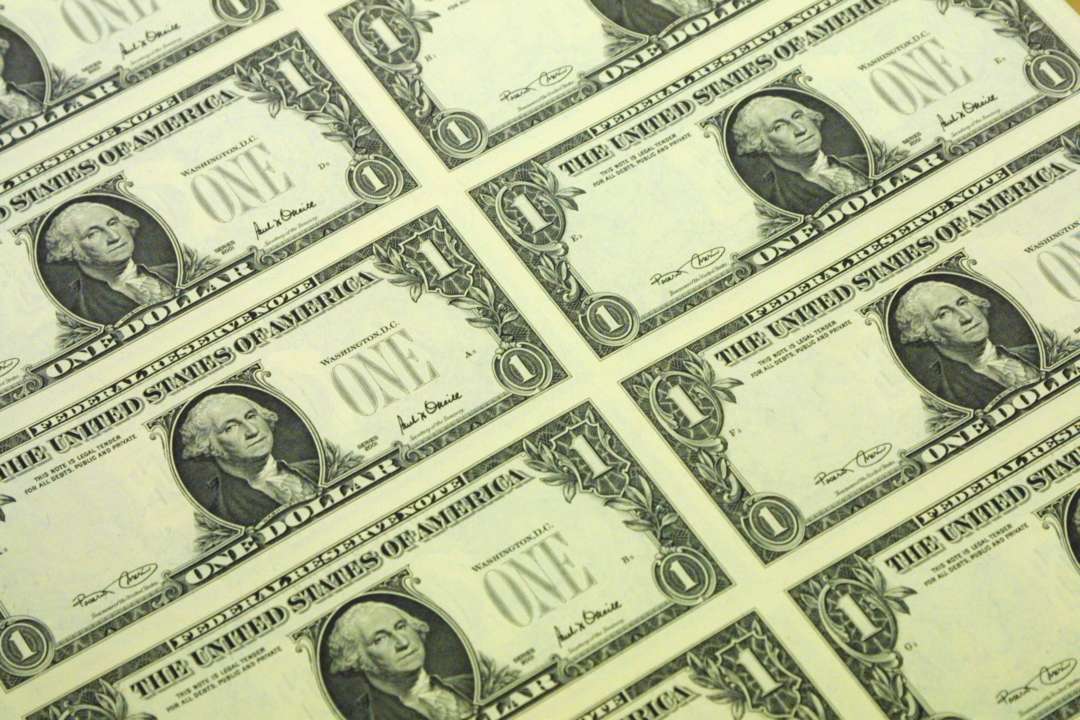 Україні віддадуть 300 мільярдів доларів росії