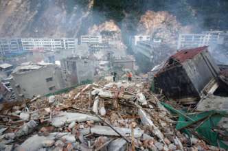 Фото: Getty Images/China Photos Разрушения, погибшие и раненые: в Китае произошло мощное землетрясение – видео