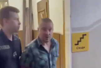 Охоронця Тищенка взяли під варту Охоронця Тищенка взяли під варту за підозрою в тортурах і незаконному утриманні потерпілого