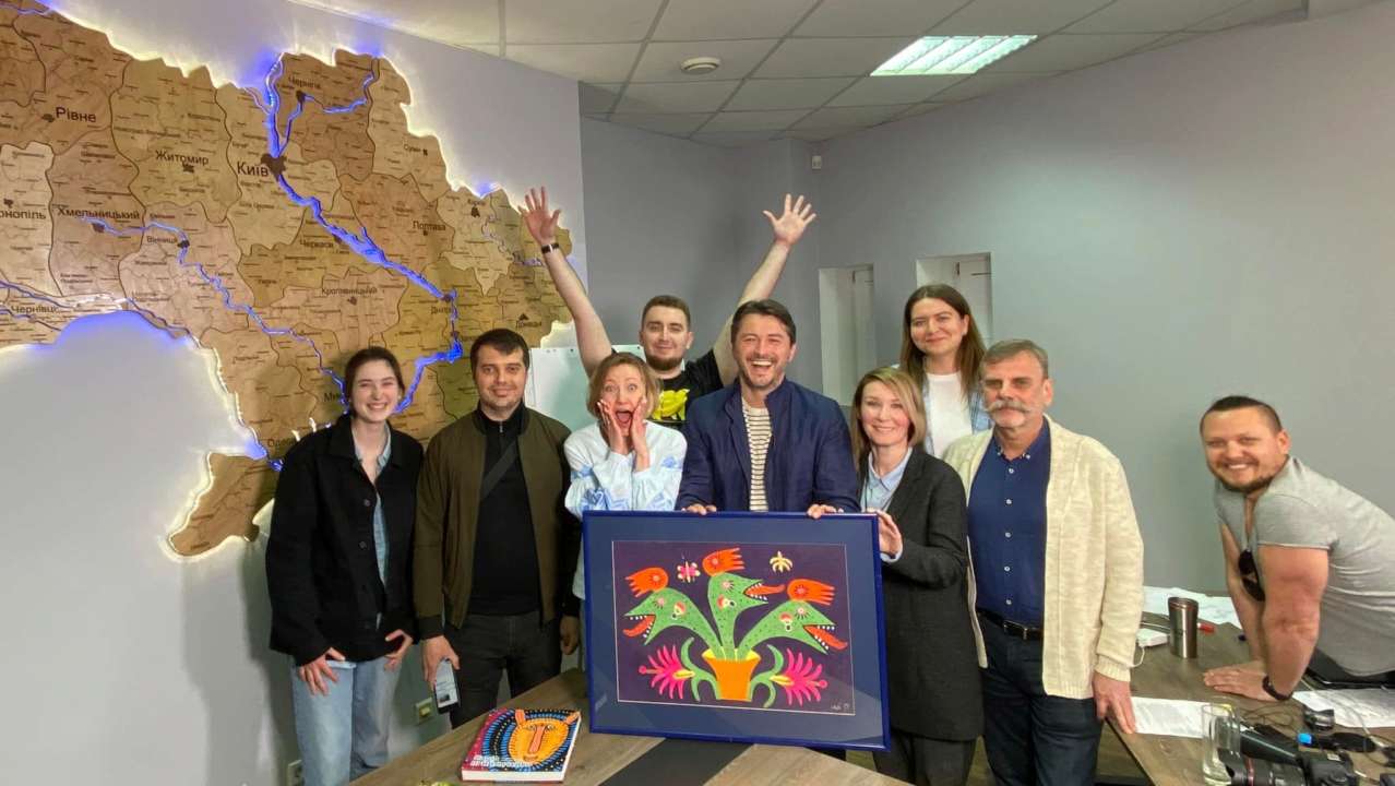 Картину Марии Примаченко продали на аукционе за $500 тысяч/Фото: Facebook/Автор: Serhiy Prytula Charity Foundation Serhiy Prytula Charity Foundation