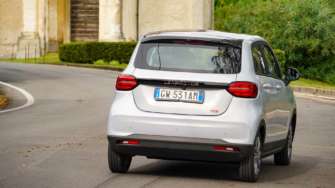 Фото: Stellantis Китайский бренд Leapmotor представил в Европе два супердоступных электромобиля