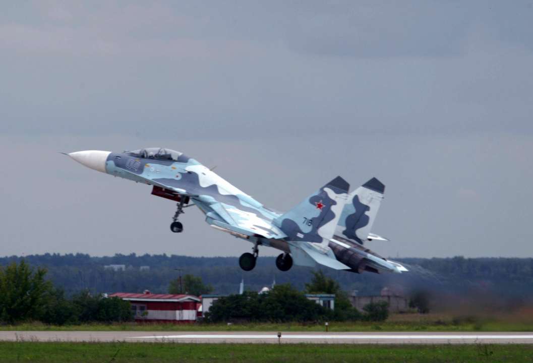 ВСУ сбили еще один самолет в Черниговской области/ Фото: Oleg Nikishin/Getty Images Российский истребитель Су-30
