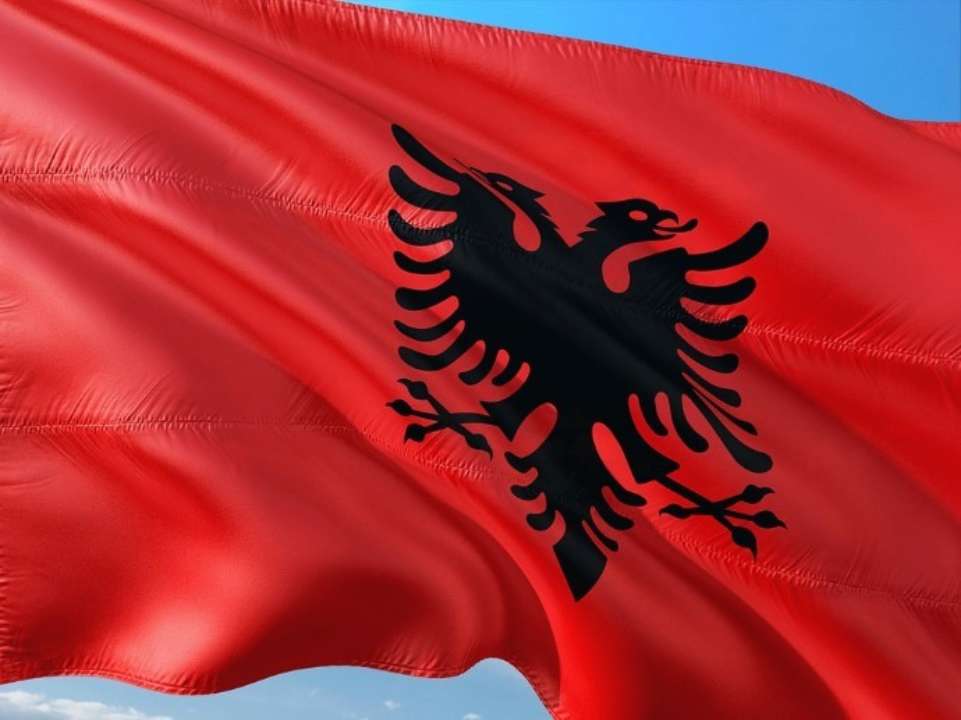 Албания предоставила Украине грант на 1 млн евро/Фото: pixabay Флаг