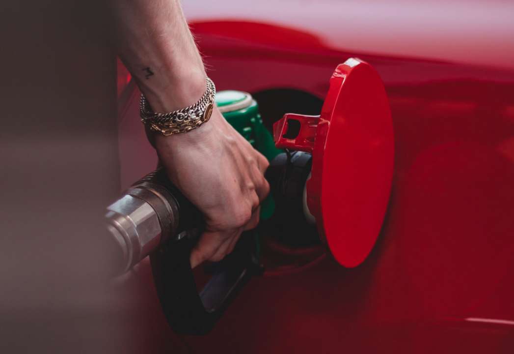Ціни на пальне в Україні 5 квітня пішли вгору / Фото: Wassim Chouak/Unsplash Ціни на пальне в Україні 5 квітня пішли вгору / Фото: Wassim Chouak/Unsplash