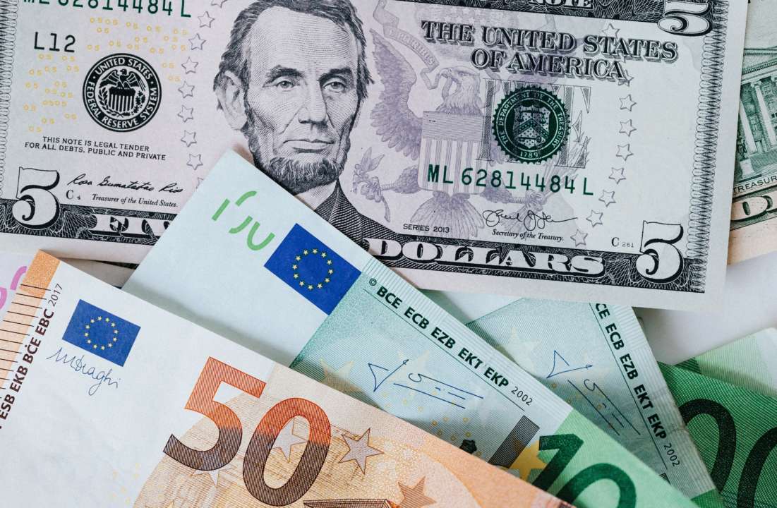 Курс валют на 23 листопада/Фото: pexels Курс валют на 23 листопада: євро та злотий зростають у ціні