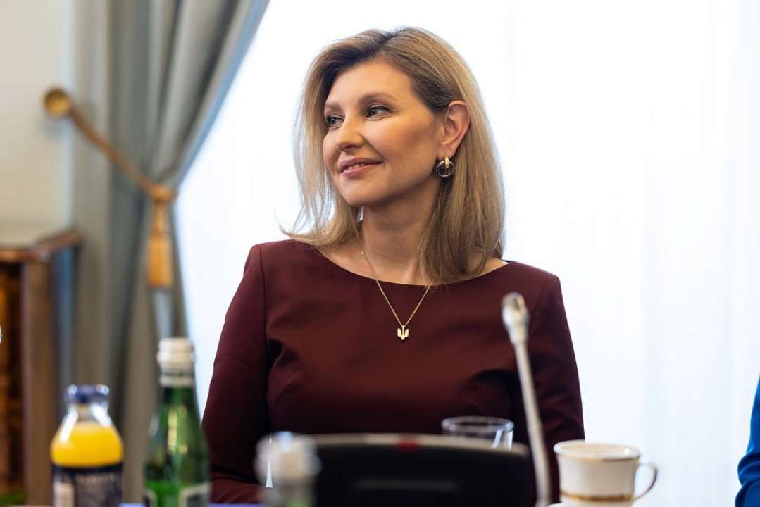 Скільки коштує кулон-тризуб Олени Зеленської/Фото: Instagram Скільки коштує кулон-тризуб Олени Зеленської/Фото: Instagram