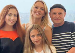 Оля Полякова с семьей / Фото: polyakovamusic Оля Полякова: "20 лет любви - это лучший подарок"