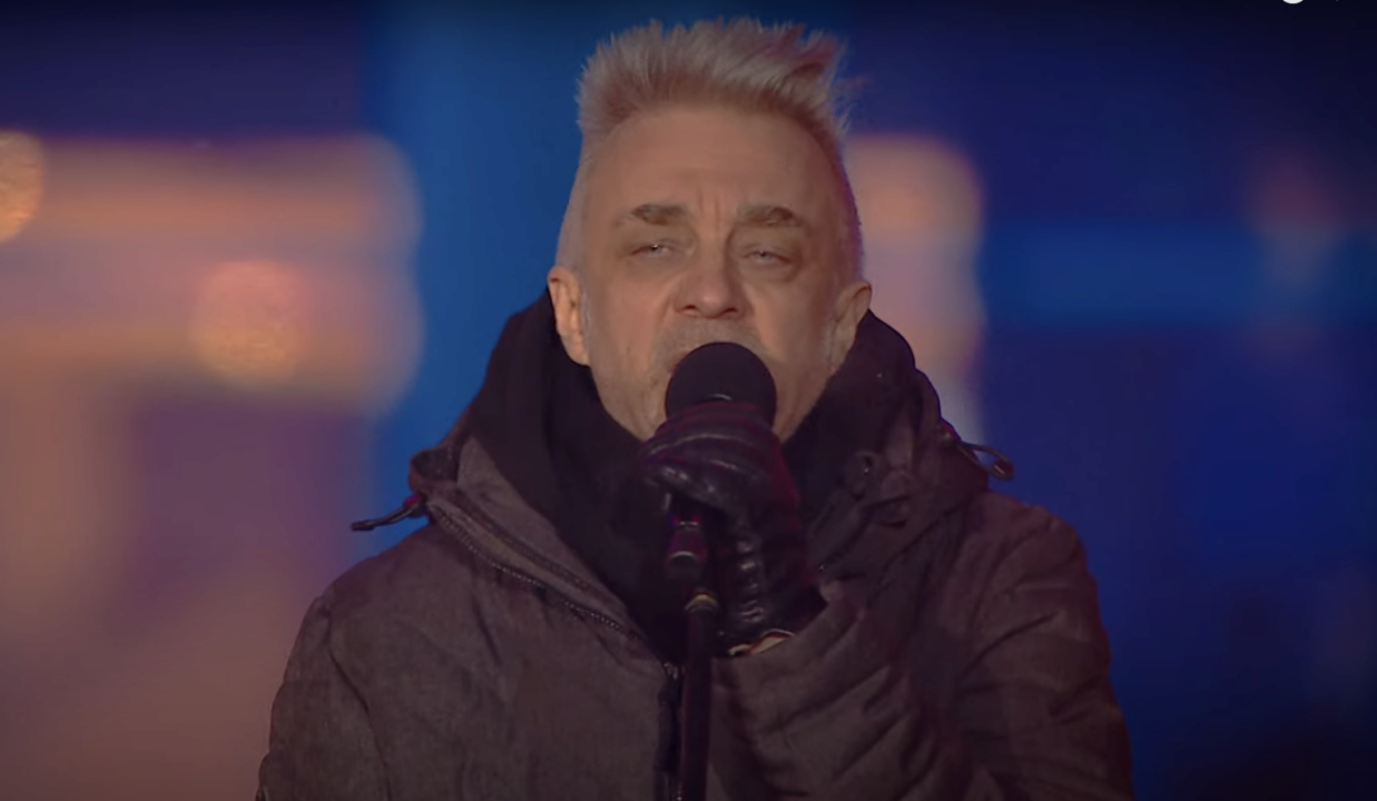 Свет от костра: лидер группы Foje перепел собственный хит на украинском