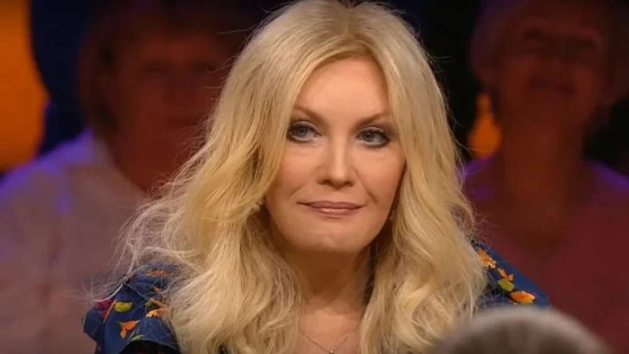 Апеляцію відхилено: зрадниця Повалій остаточно втратила будинки, землю, автомобілі та права на пісні