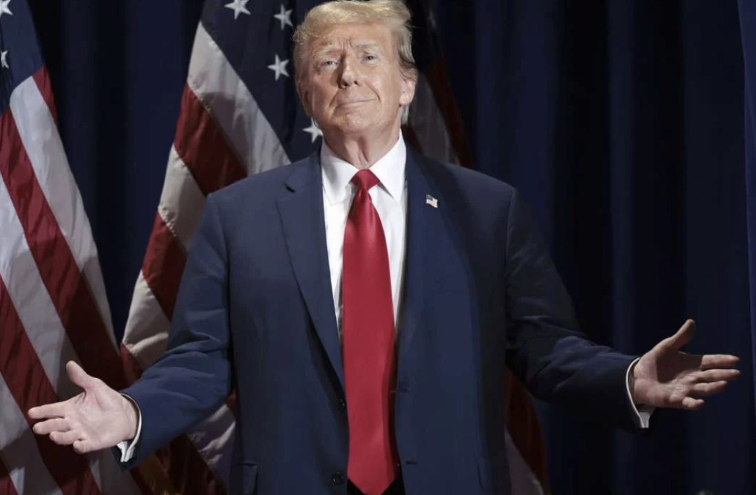 Трамп заявил, что будет бороться за наличие 2 гендеров в США / Фото: Win McNamee/Getty Images