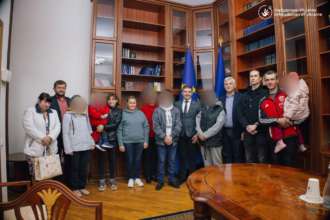 Повернення дітей Четверо дітей повернулись додому – деякі не бачились з батьками з початку вторгнення
