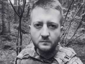 Загинув український військовий, історик та письменник Юрій Канюк Світла пам’ять Герою: на фронті загинув український військовий, історик та письменник Юрій Канюк