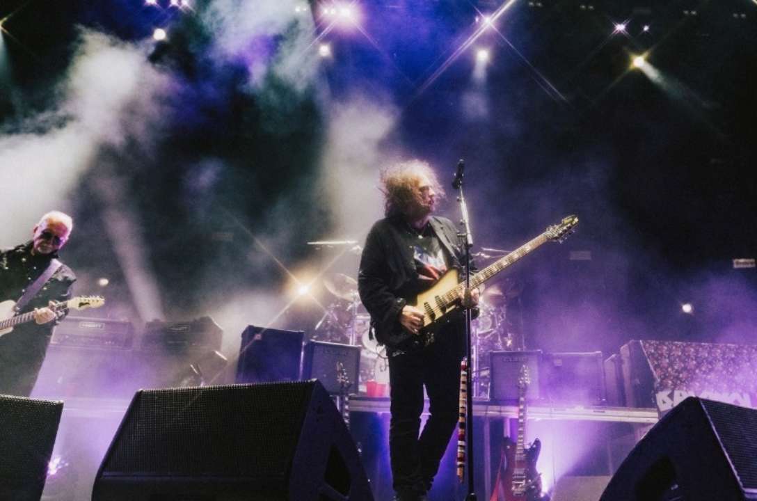 The Cure возвращаются с новым альбомом: меланхолия и современность в "Songs of a Lost World"