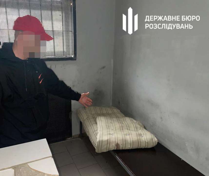 ГБР довело до суда дело правоохранителей, которые незаконно удерживали иностранца и требовали с него
