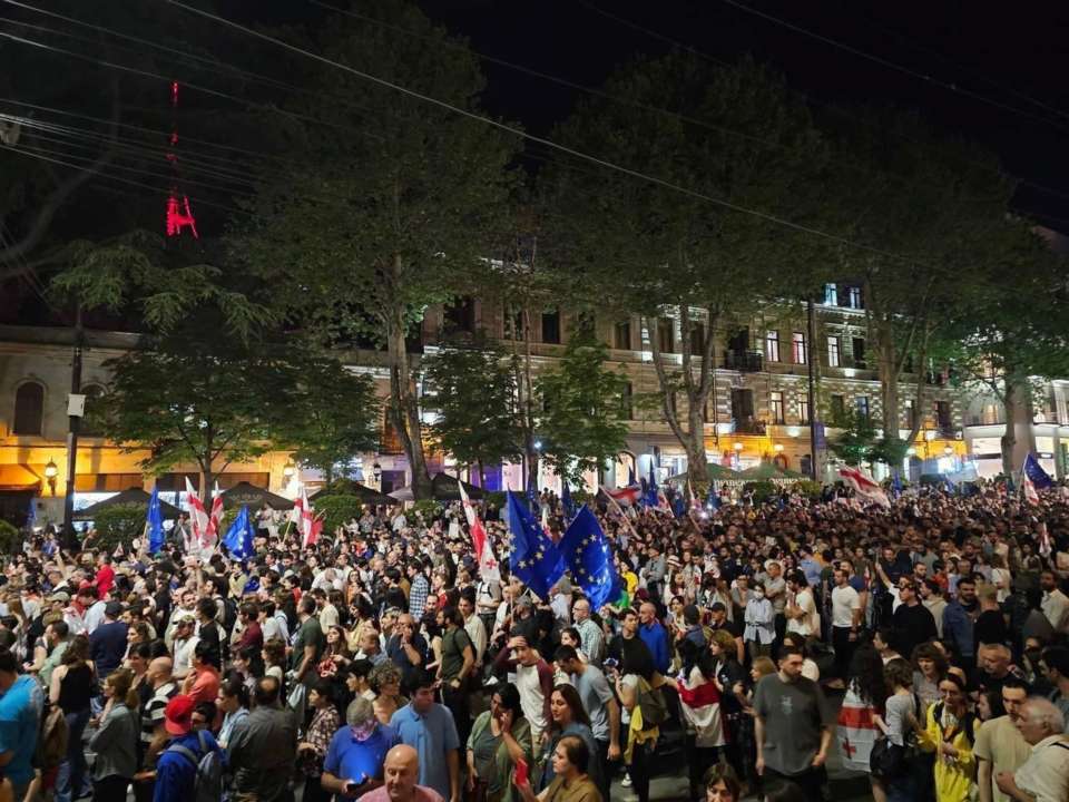 У Тбілісі відбулась акція опозиції проти закону про іноагентів